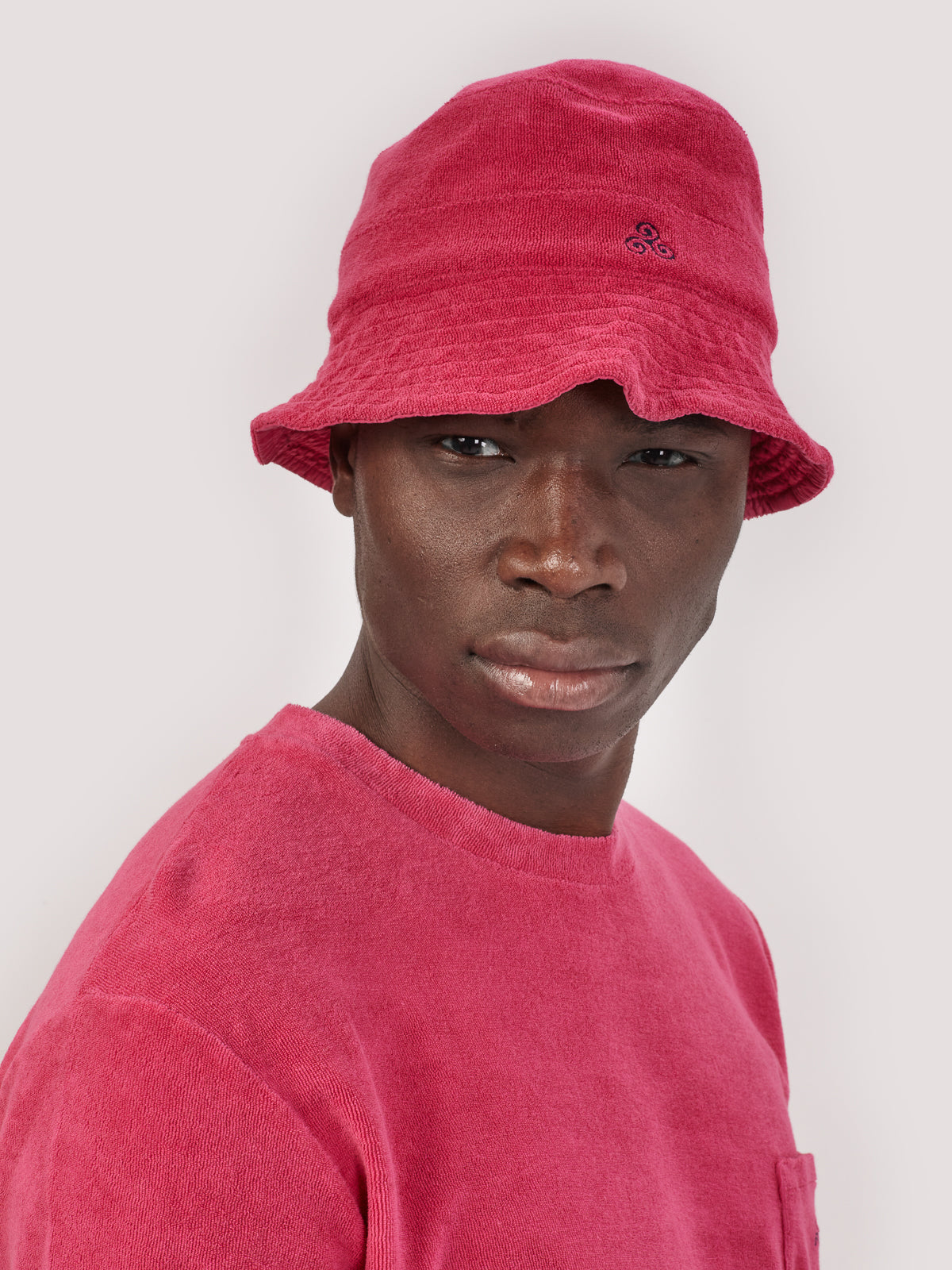 CAPPELLO BUCKET HAT FUXIA