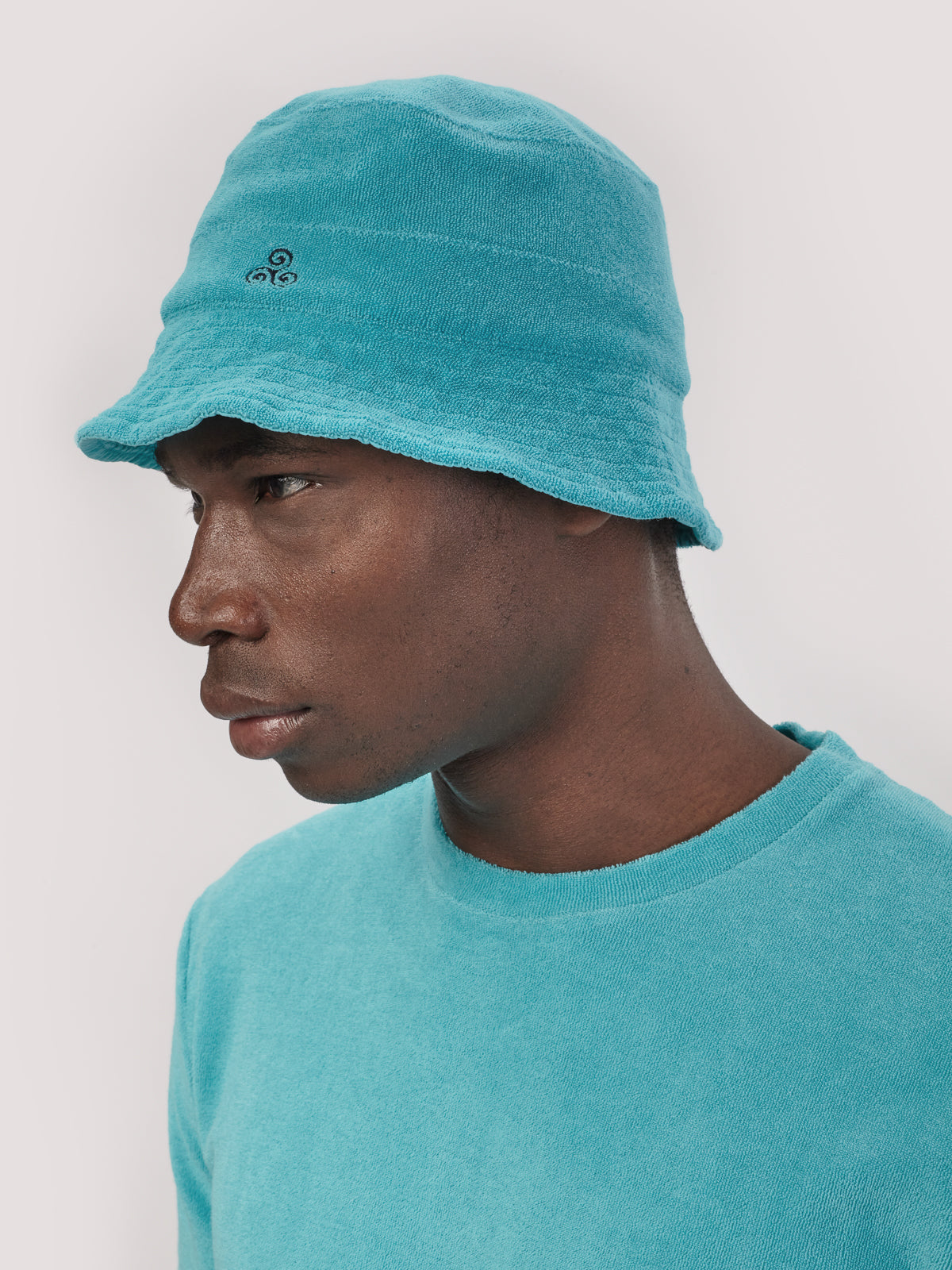 CAPPELLO BUCKET HAT TURCHESE