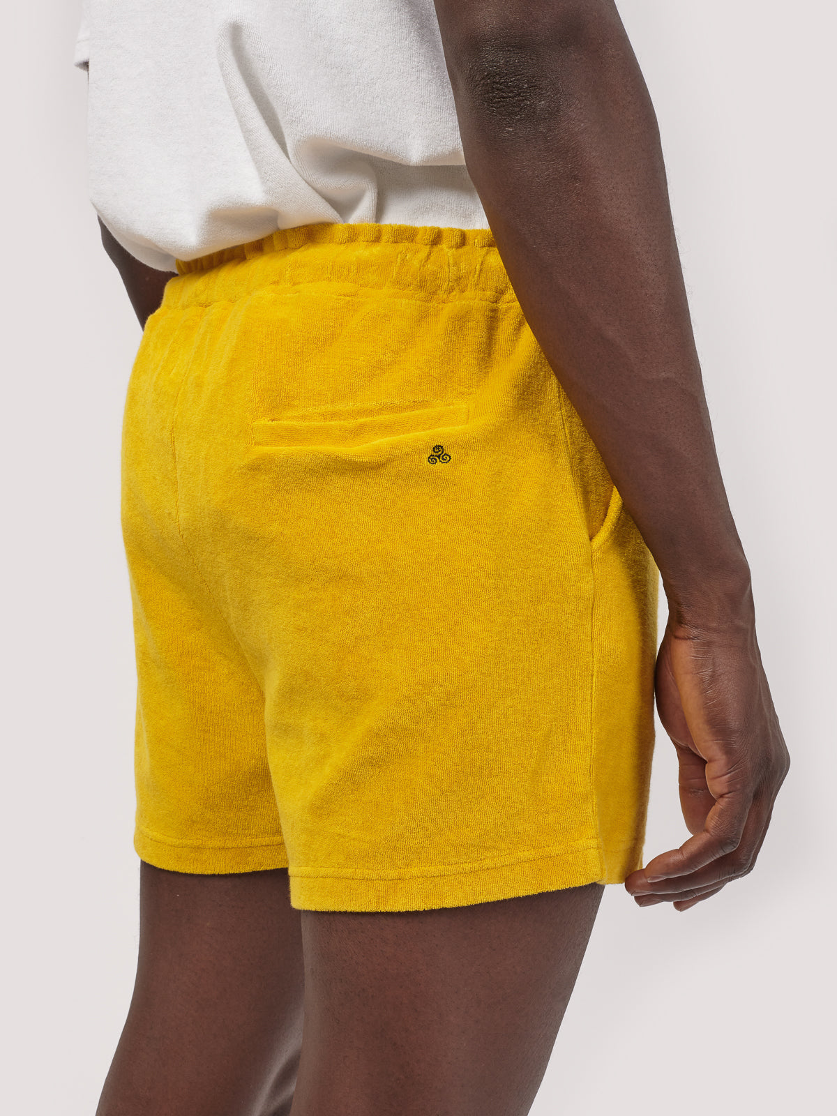 SHORT TERRY GIALLO
